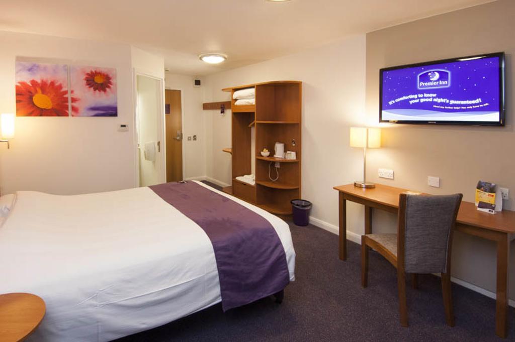 Premier Inn Manchester - Handforth Kültér fotó