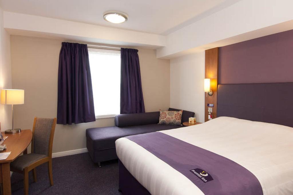 Premier Inn Manchester - Handforth Kültér fotó