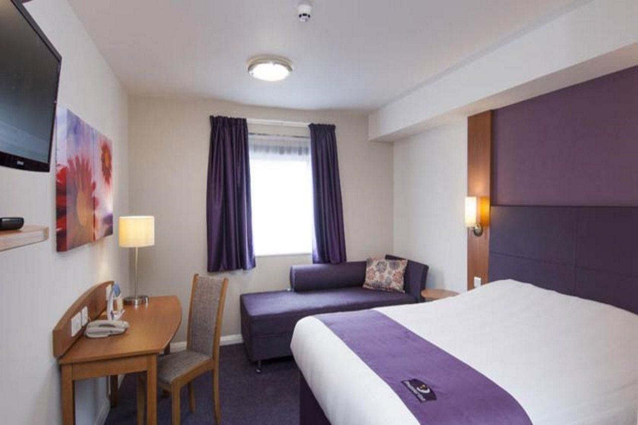 Premier Inn Manchester - Handforth Kültér fotó
