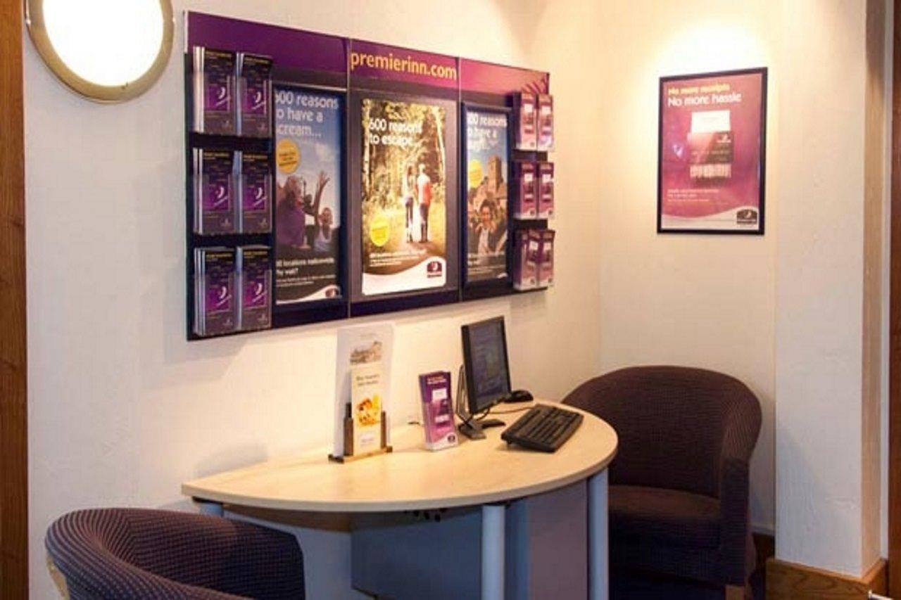 Premier Inn Manchester - Handforth Kültér fotó