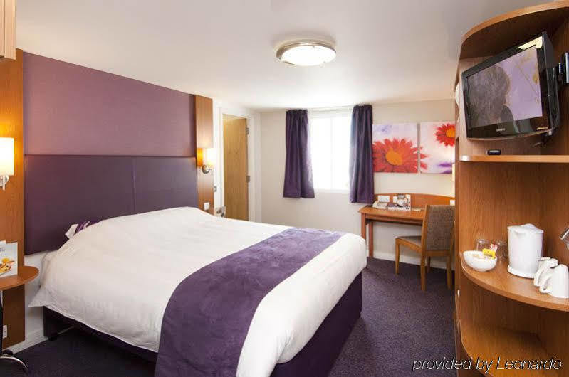 Premier Inn Manchester - Handforth Kültér fotó