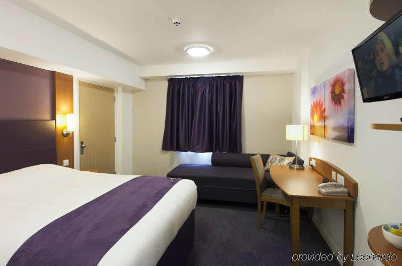 Premier Inn Manchester - Handforth Kültér fotó